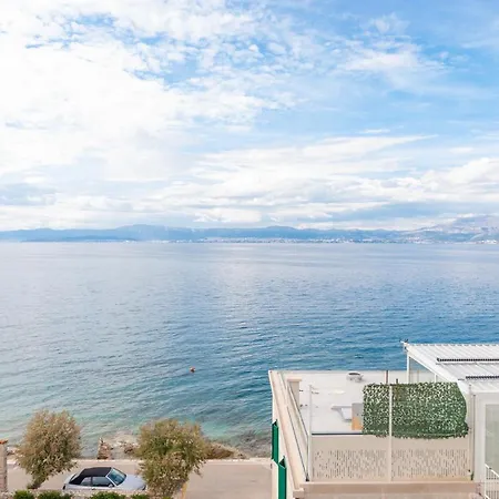 Tino Apartment