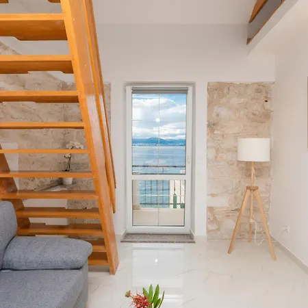 Tino Apartment *
