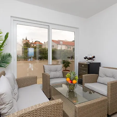 Tino Apartment